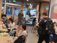 -麦当劳(轻轨曹杨路店)