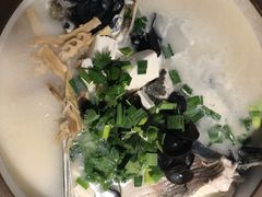 -姜君·千岛湖鱼头馆(浦东大道店)