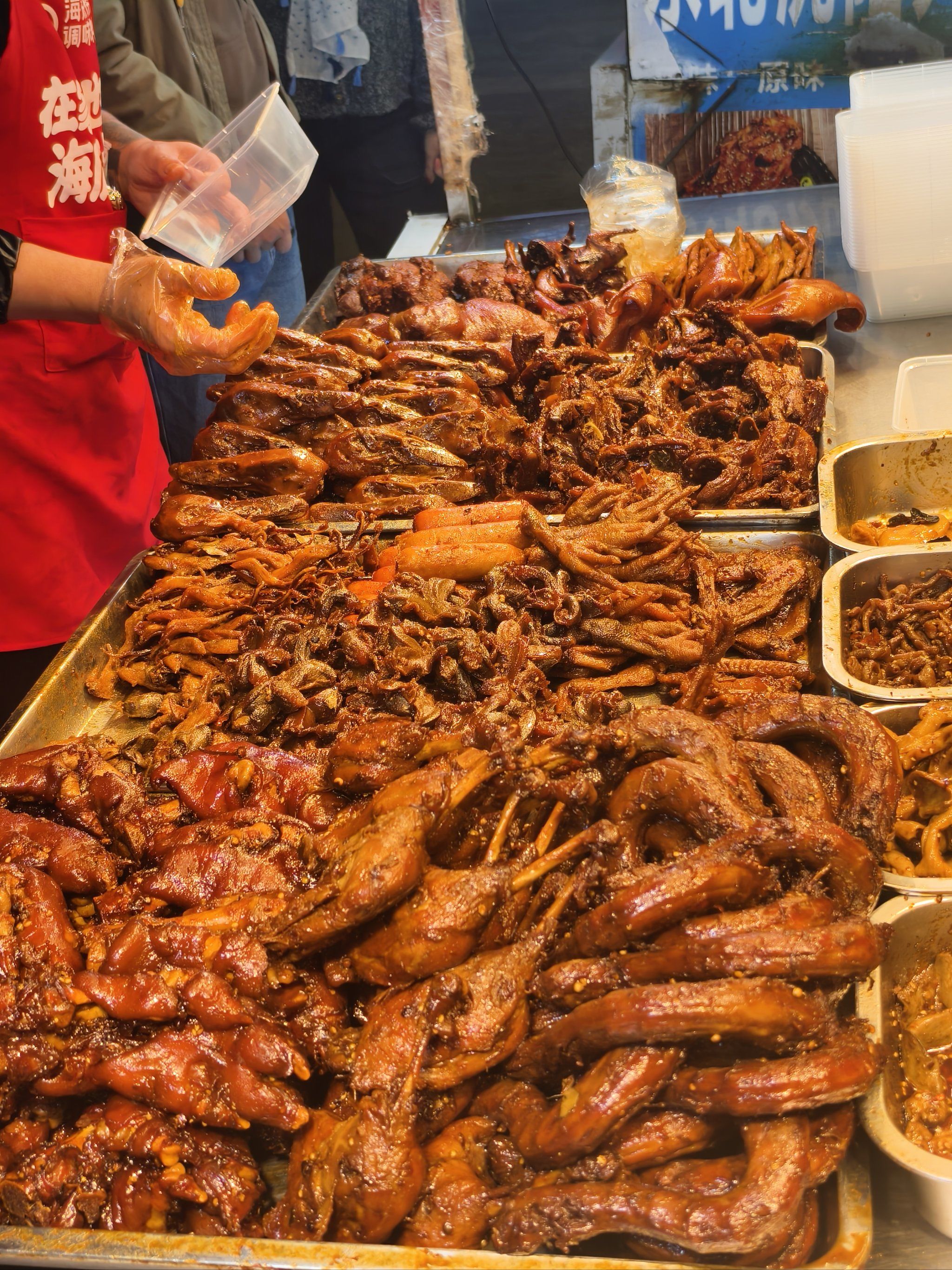 泗泾夜市最火卤味