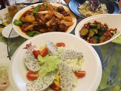 -丝路天山酒店(国际大巴扎店)