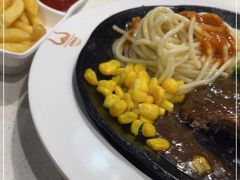 -汤姆家的牛排意面披萨(新城市广场店)