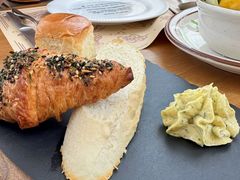 -Mark&Mars Restaurant