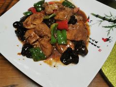 -宏利土菜馆(马山店)