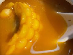 番茄玉米煲龙骨-汤城小厨•粤菜•靓汤(苏州街店)