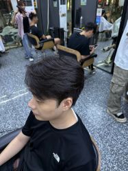 -藤野造型专业烫染接发