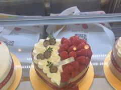 -花花卷卷·鲜食蛋糕(静安久光百货店)