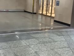 门面-老乡鸡(上海品尊国际中心店)