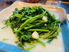 -潮界(LU·ONE凯德晶萃广场店)