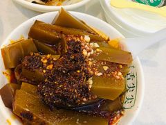 -舌尖尖传统小吃(万达店)