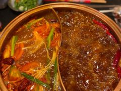 蕃茄鸳鸯锅-镇江龙·火锅串串(武侯祠店)