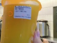 芒芒绿茶-CoCo都可(湖滨银泰店B区店)