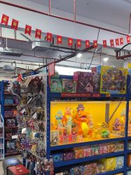 -逝水玩具折扣店