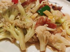 -粤色·老广州茶餐厅(河南商会大厦店)