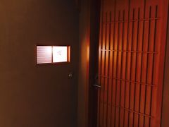 门面-三二行館(限16歲以上貴賓入館)