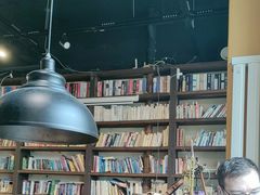 -房角石咖啡与书(吉大南校店)