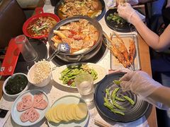 -沪小胖·小龙虾·蓝龙王(八佰伴店)