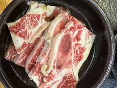 -臻牛烤肉