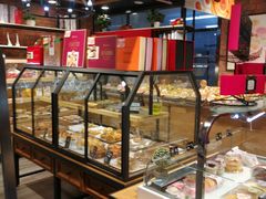 面包甜点陈列柜-皇家美孚(保定路店)