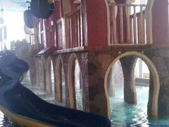 -月亮河温泉度假酒店