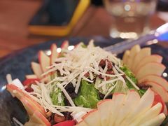 蔬菜水果沙拉-SISTERS BAR RESTAURANT川意酒馆(嘉善老市H楼店)