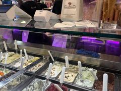 -Gelateria Dondoli