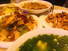新疆大盘鸡-巴扎美食·新疆菜·西域歌舞表演餐厅(新疆大厦店)