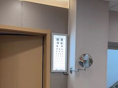 -上海大学附属上海和平眼科医院