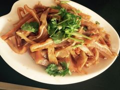 猪耳朵-巴奴毛肚火锅(广益哥伦布店)