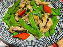 师傅炒鱼片-龙桥私厨·姜花菊花过桥鱼·顺德菜(容桂店)