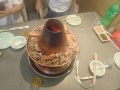 -鑫渔港海鲜本地菜·山海关浑锅(东戴河店)