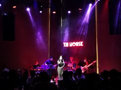 -TZ House音乐现场(来福士中心店)