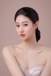 -onlygirl摄影美学馆高端定制(江滩店)