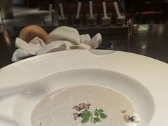 奶油蘑菇汤-恰餐厅及酒吧 CHAR Bar & Grill (北京丽都皇冠假日店)