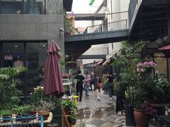 -泉乐坊步行街(烟酒特产平价超市店)