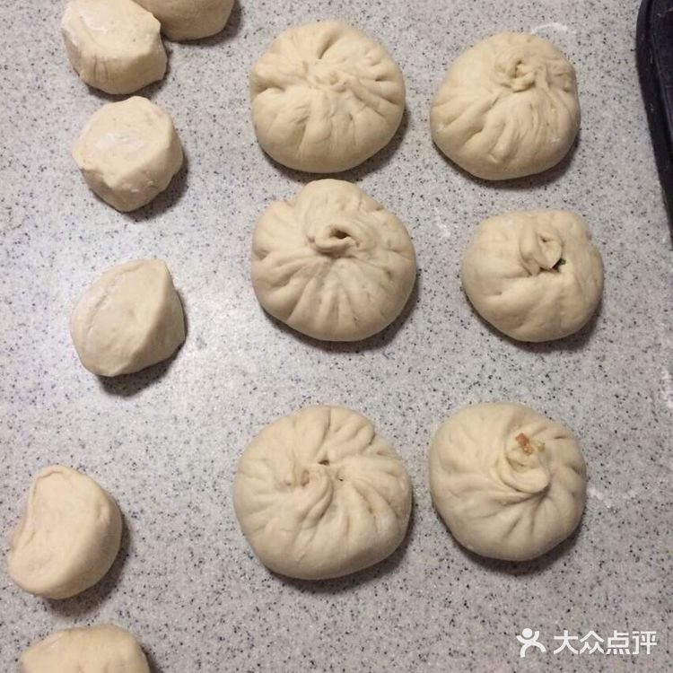 自制芽菜肉包子做法