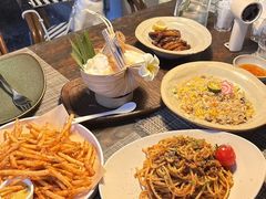 -喜洲吧·江畔老船厂·庭院餐厅(喜临院店)