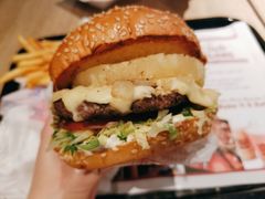 -The Habit Burger Grill 哈比特汉堡(复兴soho店)