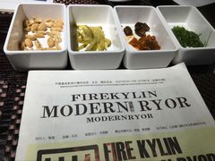 -HIHE Bistro·Oyster Bar(华熙live店)