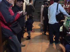 等位区-鑫龙火锅城(青岛分店)