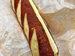 黄油碱水包-OUR Bakery(三里屯太古里店)