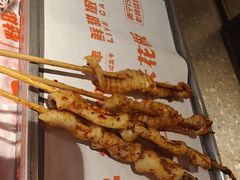 -威记烧嘢·南宁烧烤·超级生牛(绿地店)