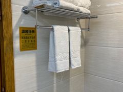 -雍村饭店(西安钟楼大差市地铁站店)