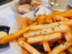 -斯普汇生蚝牛排馆(中骏世界城店)
