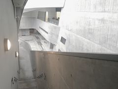 -香港理工大学