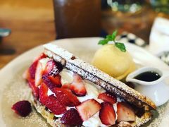 -ROAST coffee & eatery