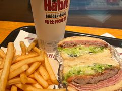-The Habit Burger Grill 哈比特汉堡(复兴soho店)