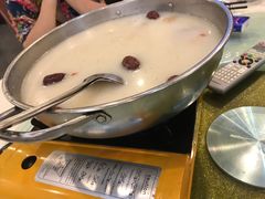 -新一家农家菜(华景新城店)