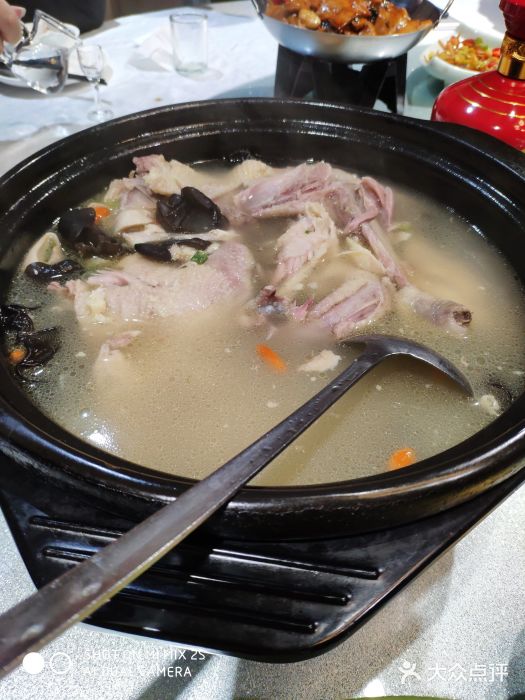 江宁肚包鸡(铁心桥五店)肚包鸡图片