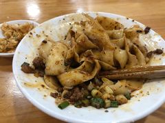 牛肉脆臊刀削面-华兴街自力面店