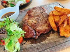 -LENBACH兰巴赫西餐啤酒坊(大连东港店)